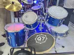 Q7 Blue Drumset