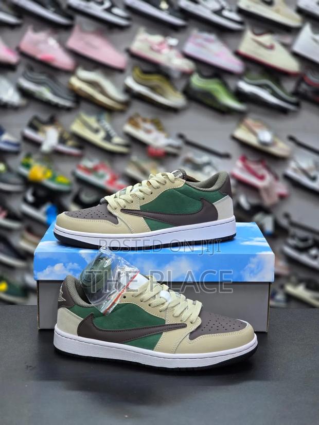 Jordan 1 Low-Cut Sneakers - thumbnail 2