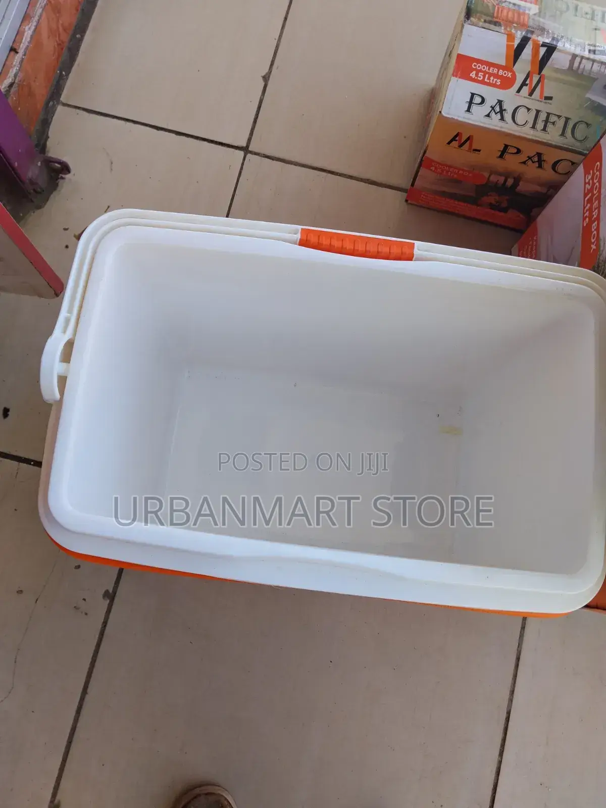 Pacific Cooler Box 32l Ice Box