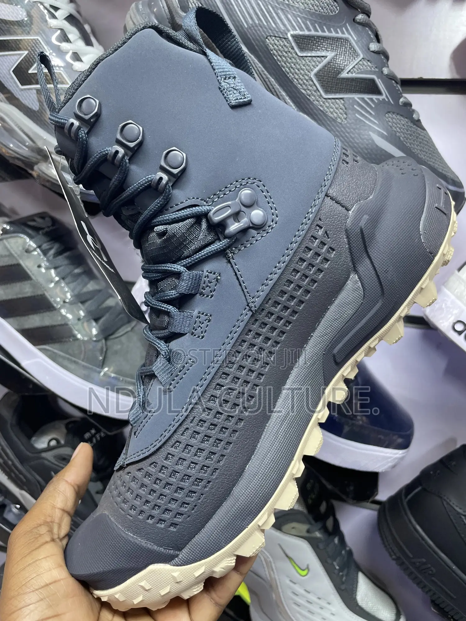 Under Armour Hovr Raider Boots