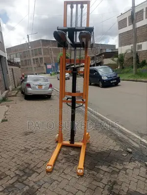 Pallet Stacker Manual Operated 1.5tonne×3tonne