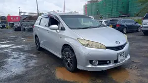Toyota Wish 2011 Silver