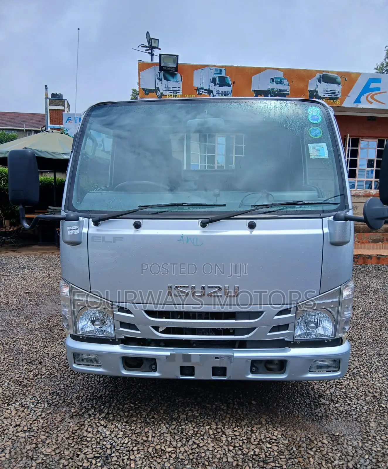 Unregistered Isuzu Elf 2019