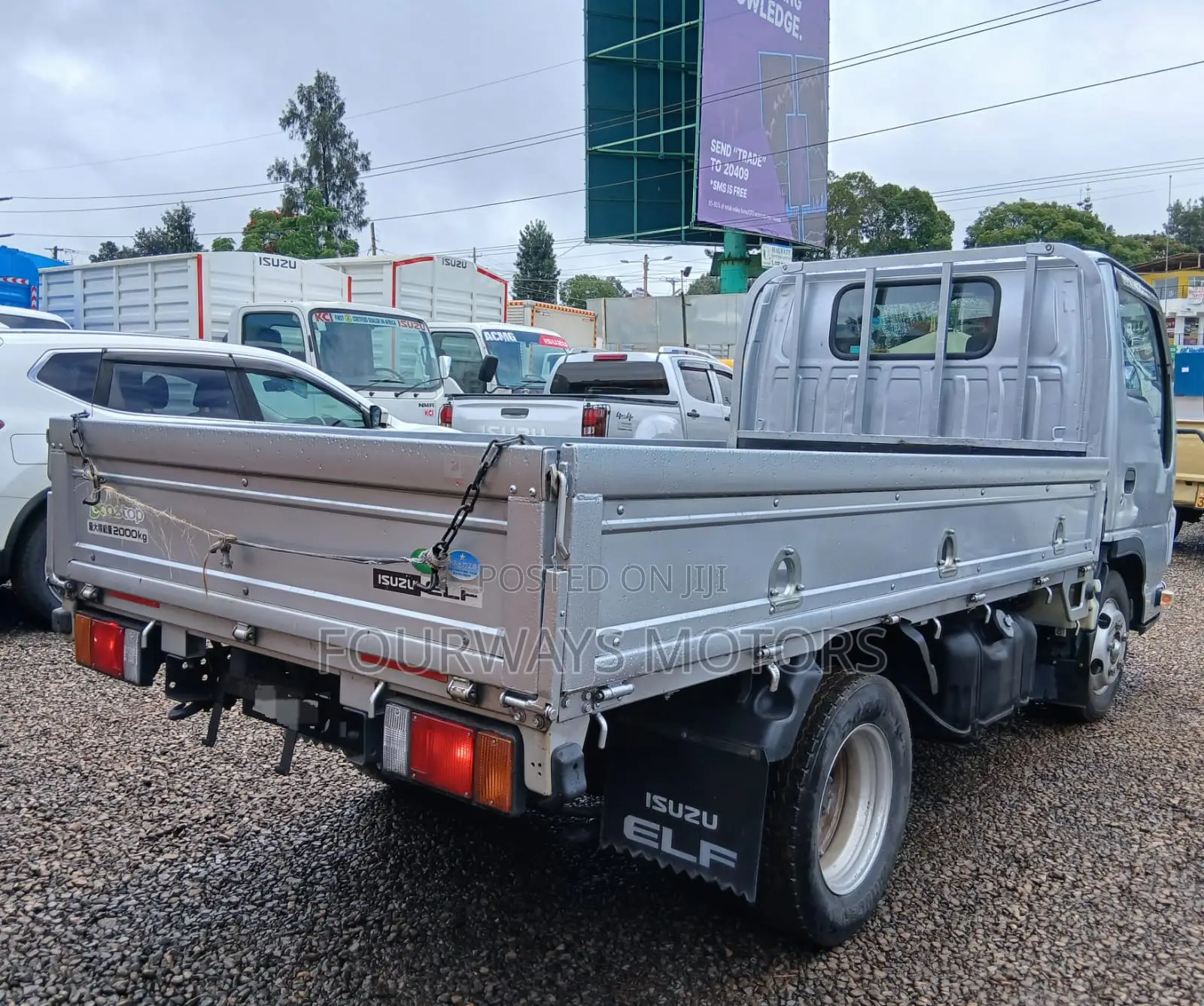 Unregistered Isuzu Elf 2019