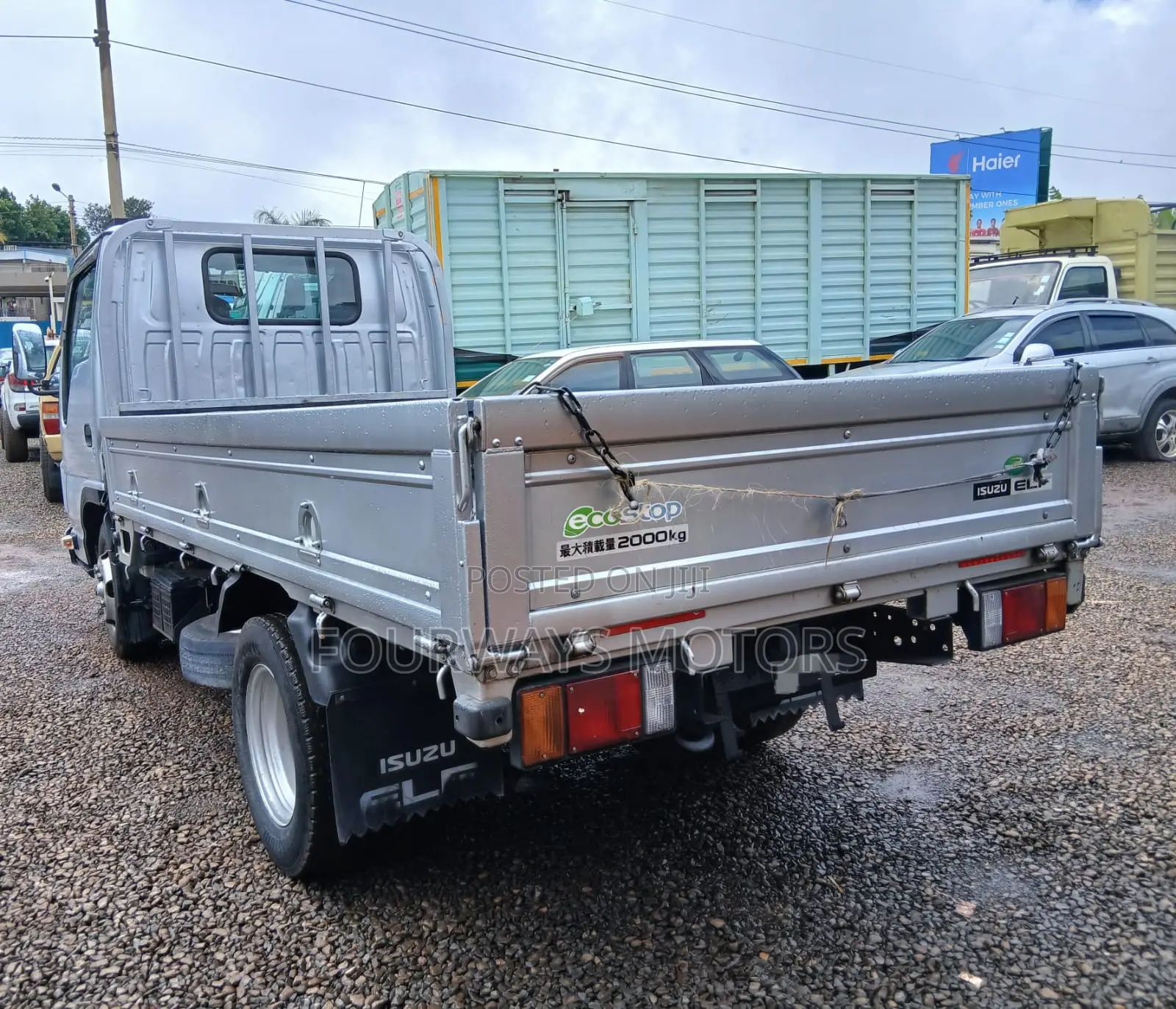 Unregistered Isuzu Elf 2019