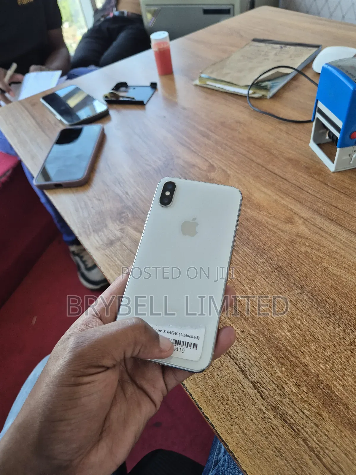 Apple iPhone X 64 GB White