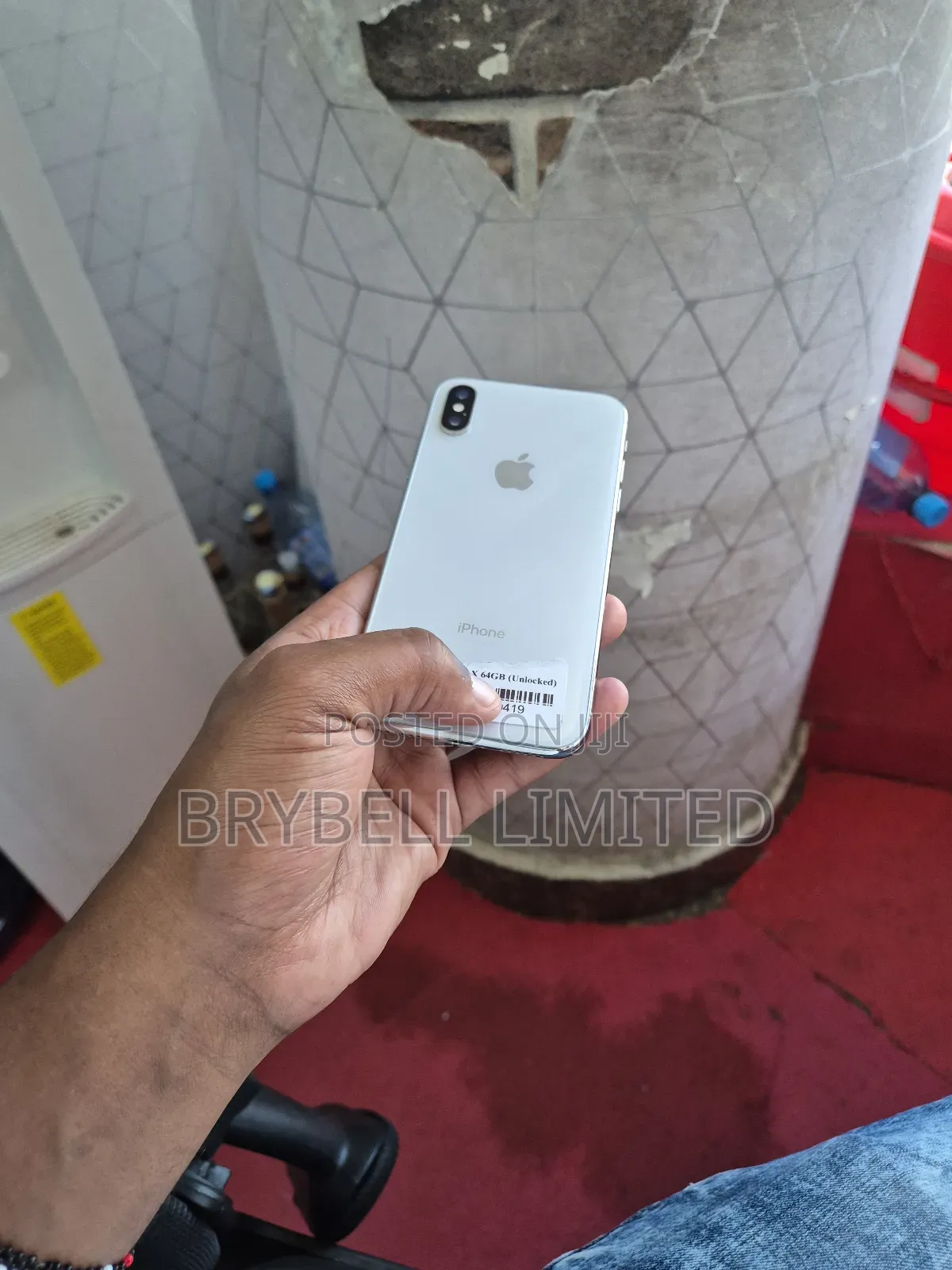 Apple iPhone X 64 GB White