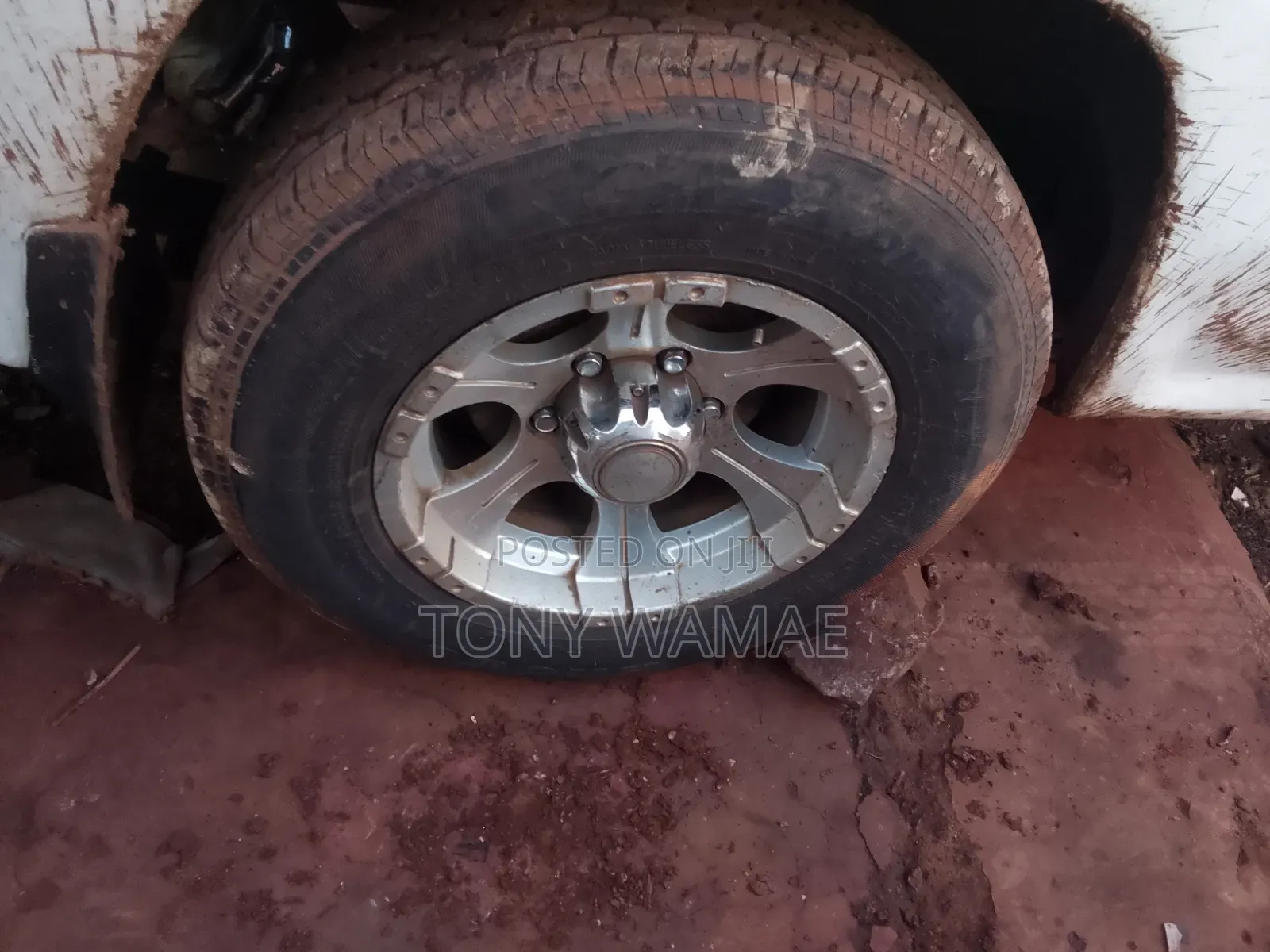 Nissan Caravan (Urvan) 2008 Silver
