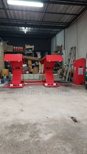 Car Scissor Lift Machine 4 Tonne Capacity 1.2metres.