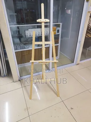 Premium Wooden Easel for Painting Display – 1.5m