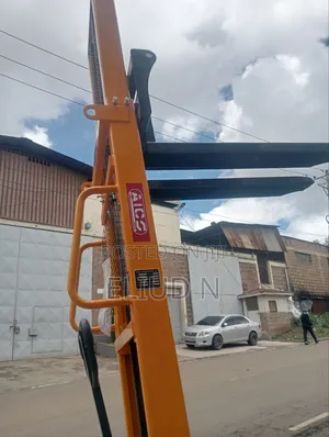 Adjustable Long Lasting Pallet Track Machine 1500kgs