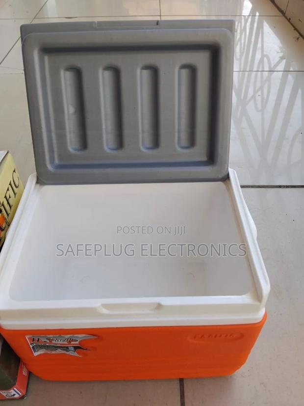 Pacific 4.5l Cooler Box – Keep Drinks Cold Anywhere