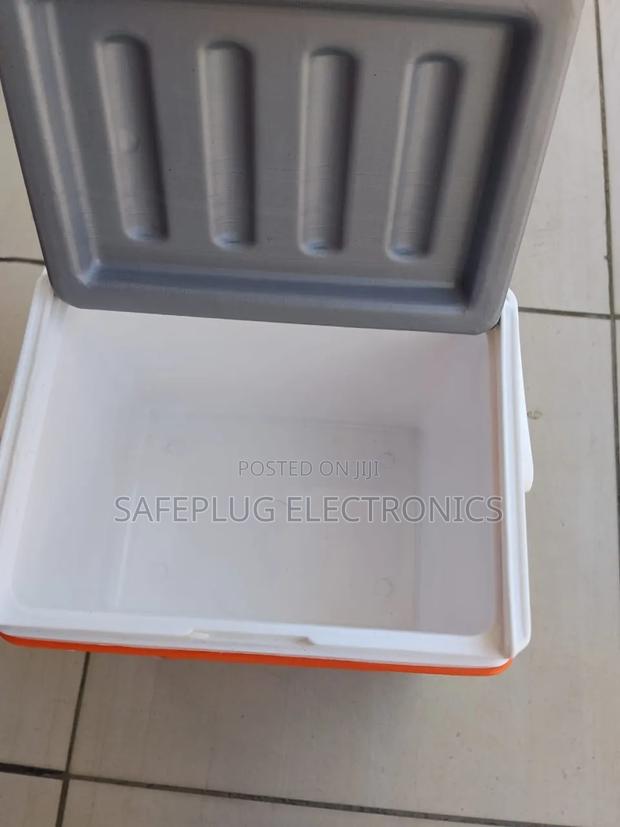 4.5l Cooler Box – Perfect for Travel Picnics