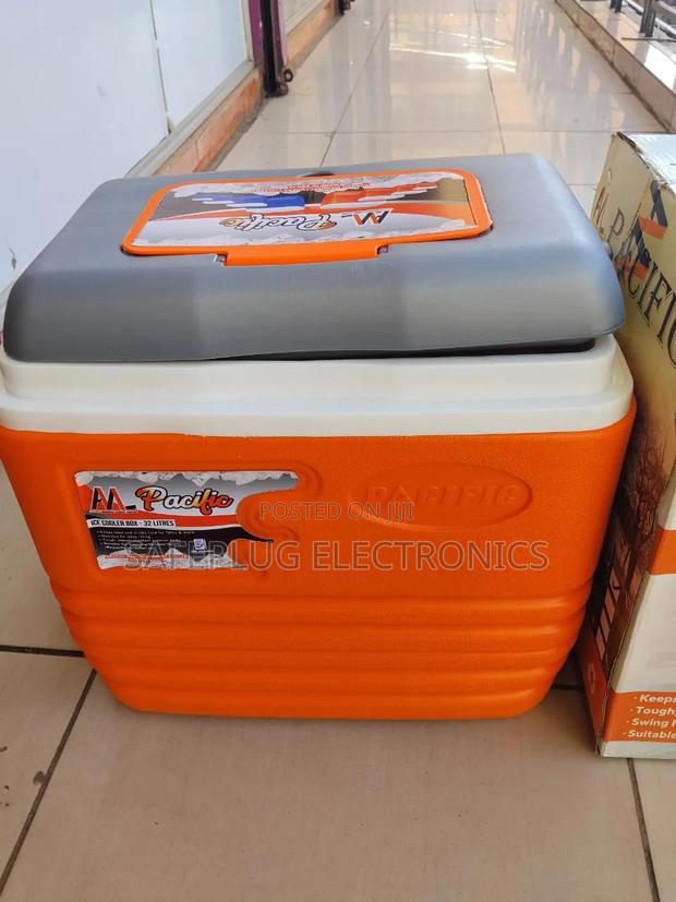 32l Cooler Box – Keep Food Drinks Ice Cold for Hours