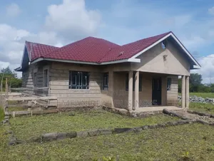 3bdrm Bungalow in Gatuanyaga for sale