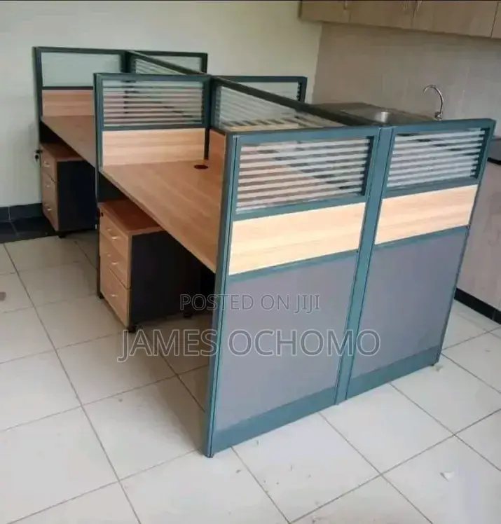 4 Way Working Station