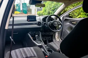 Mazda 2 2020 White