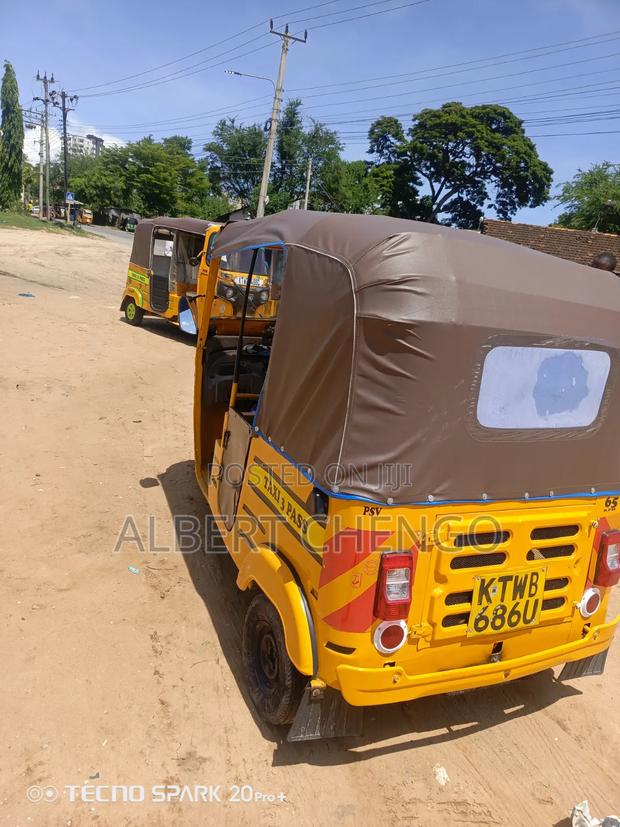 Bajaj RE 2020 Yellow - thumbnail 9