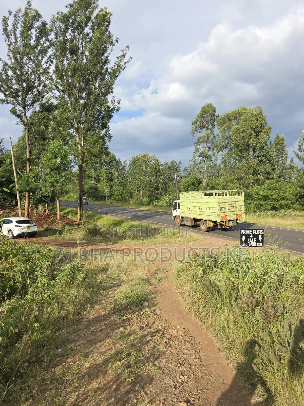 50×100 Prime Plots Touching Kenol-Murang'a Highway