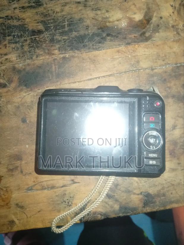 Digital Camera - thumbnail 2