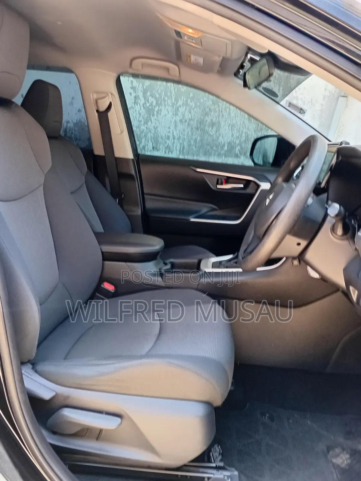 Toyota RAV4 Hybrid 2019 Black