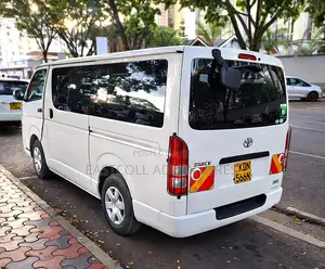 Executive Van Hiace Nairobi - Toyota Hiace With Driver (10 Seater)
