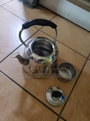 2 LTR Stainless Steel Whistling Kettle With Infuser/ Tea Pot
