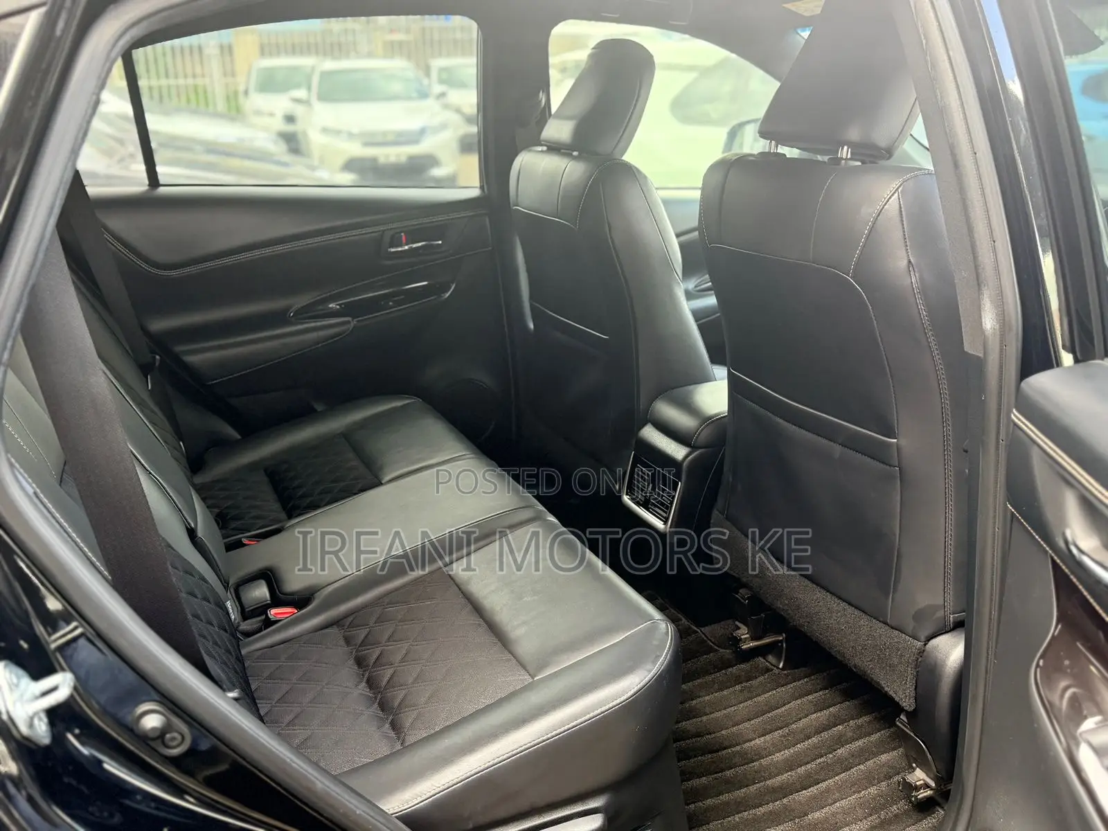Toyota Harrier 2.0 2019 Black