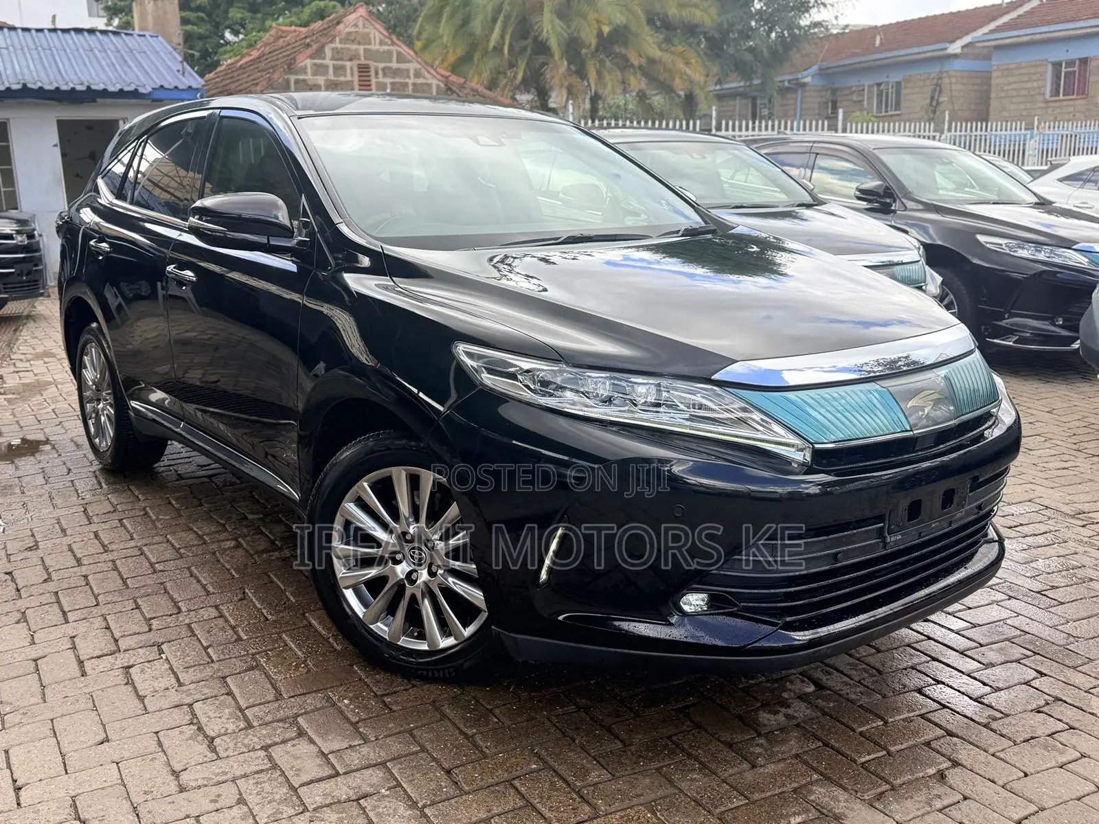 Toyota Harrier 2.0 2019 Black