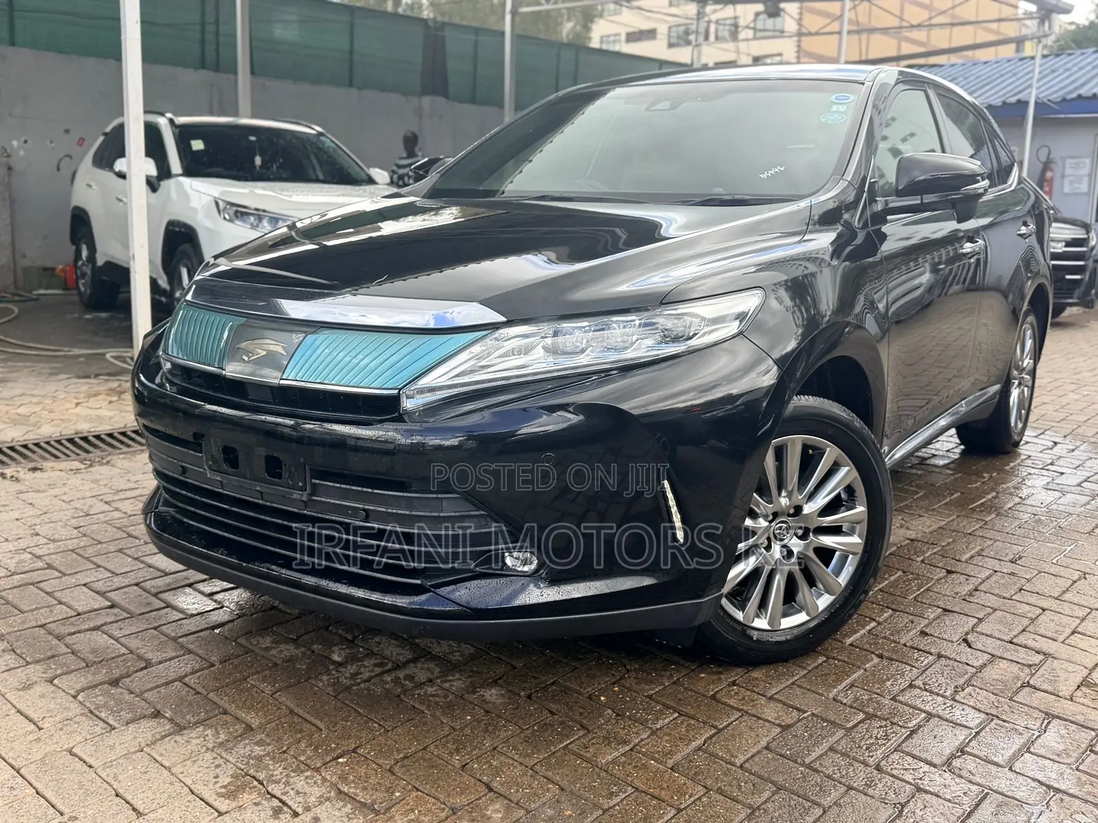 Toyota Harrier 2.0 2019 Black