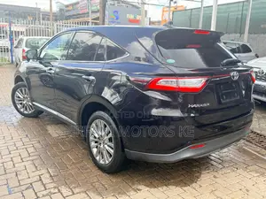 Toyota Harrier 2.0 2019 Black