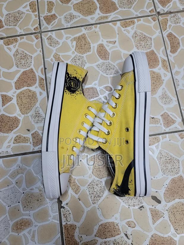 Mtumba Converse Arsenal Size 7.5/8/42 KSH 2000 - thumbnail 11