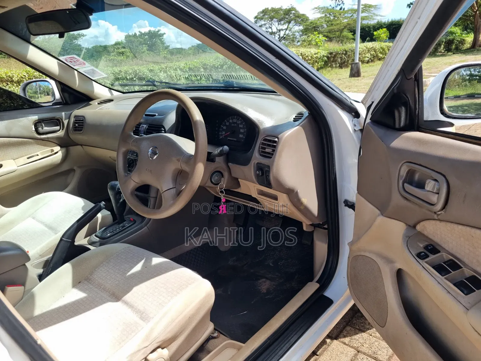 Nissan Sunny 2004 Off white