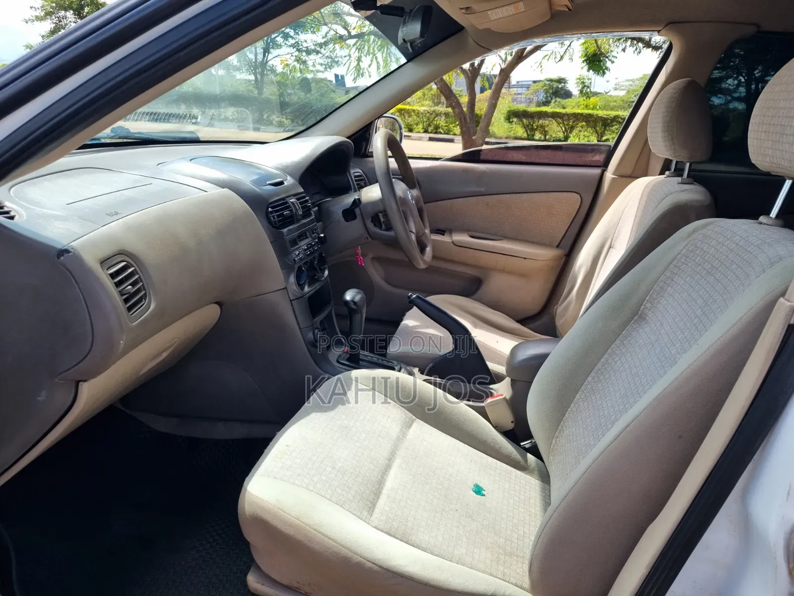 Nissan Sunny 2004 Off white