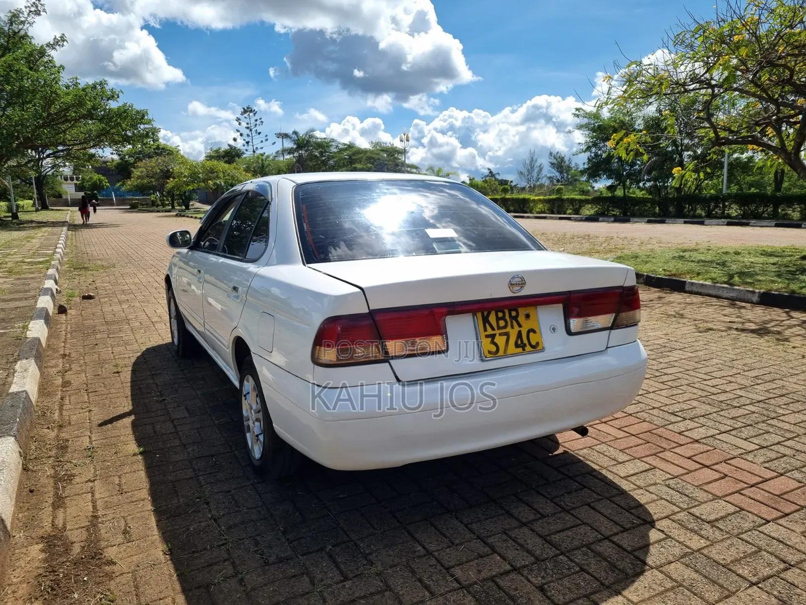 Nissan Sunny 2004 Off white