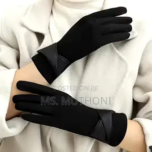 Women's Fashion Gloves Feature a Suede-Like Faux Leather Accents