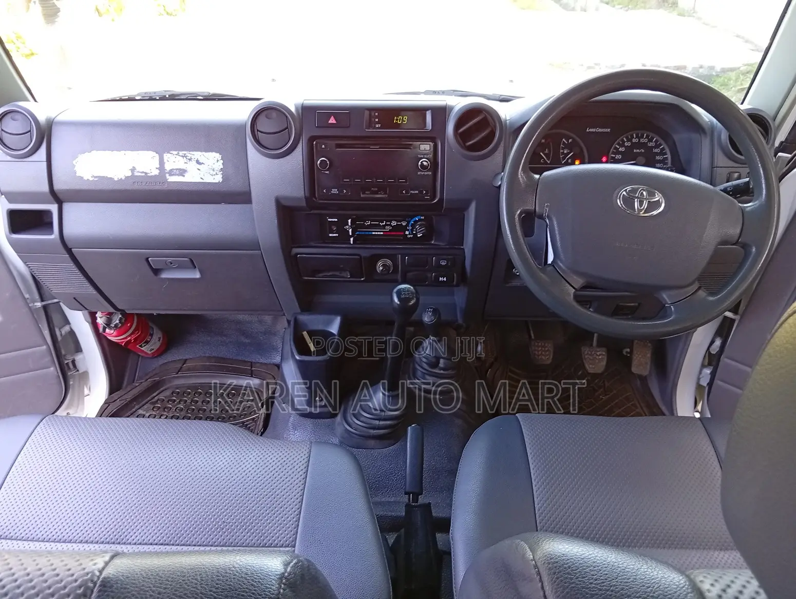 Toyota Land Cruiser 2018 White