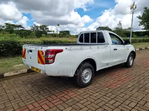 Mitsubishi L200 2015 White