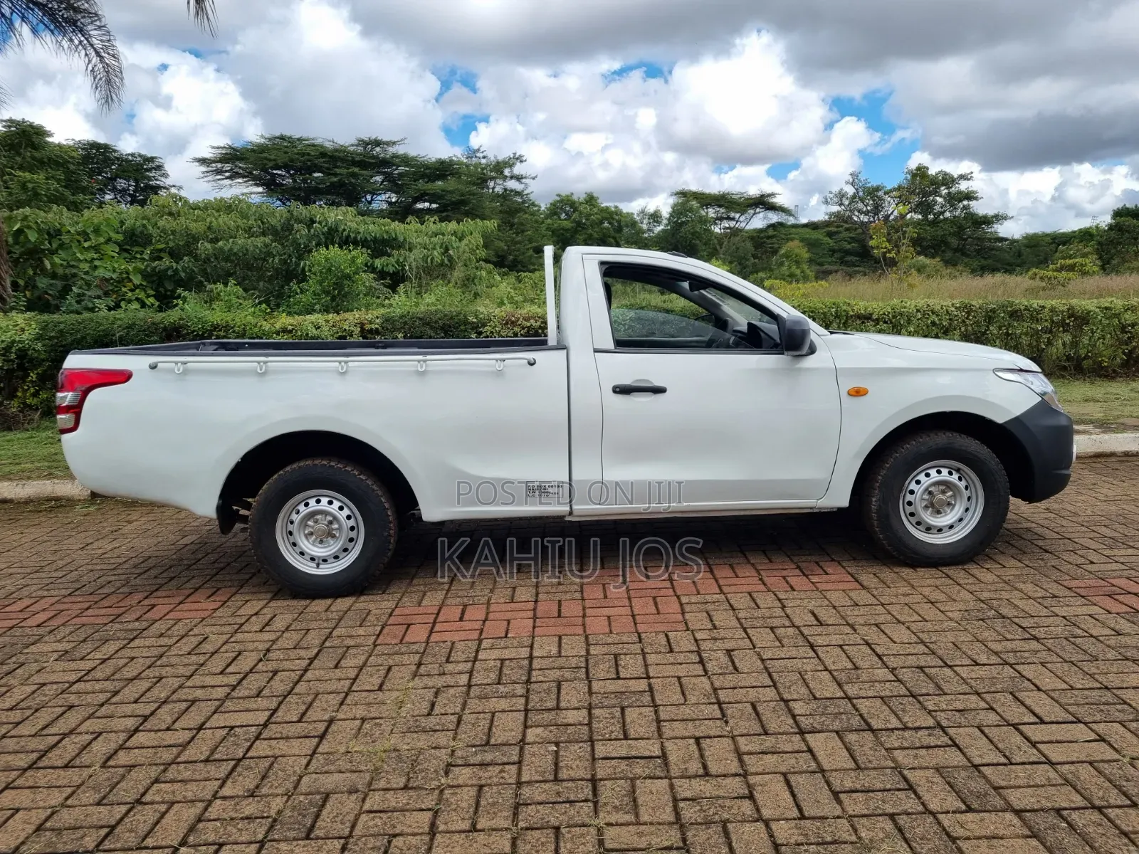 Mitsubishi L200 2015 White