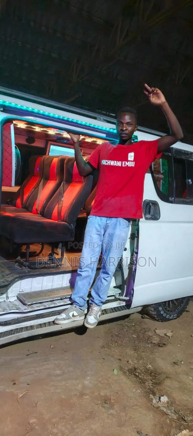 Toyota HiAce 2012 White - thumbnail 6