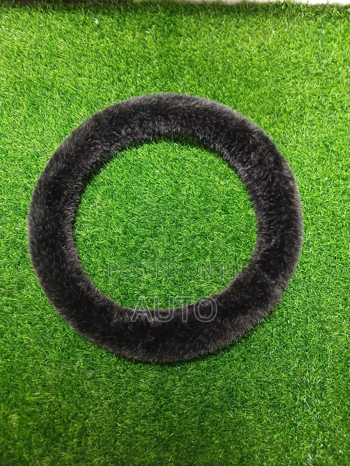 Luxury Black Furry Steering Wheel Cover – Soft Warm Grip