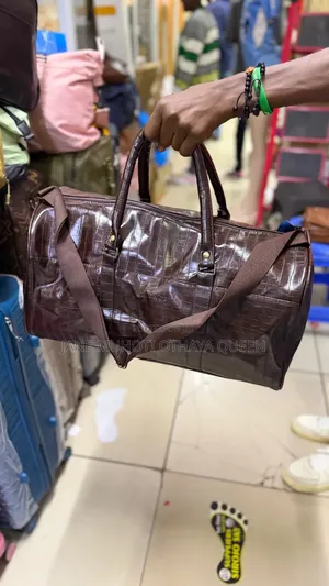 Stylish Leather-Look Duffle Bag