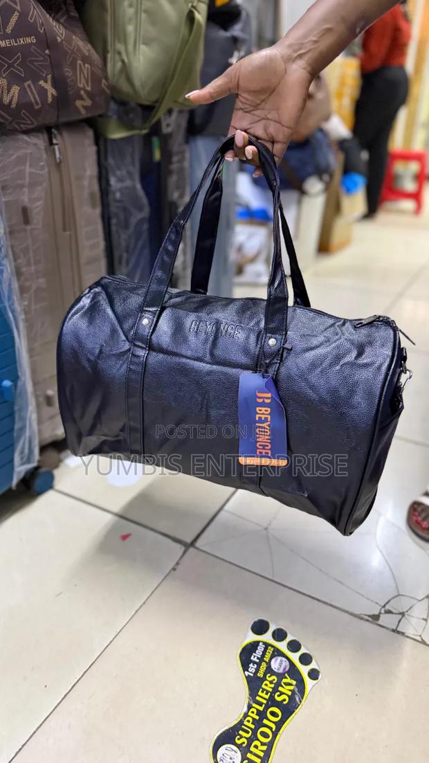 Black Medium Travel Bags Sleek Leather Material - thumbnail 2