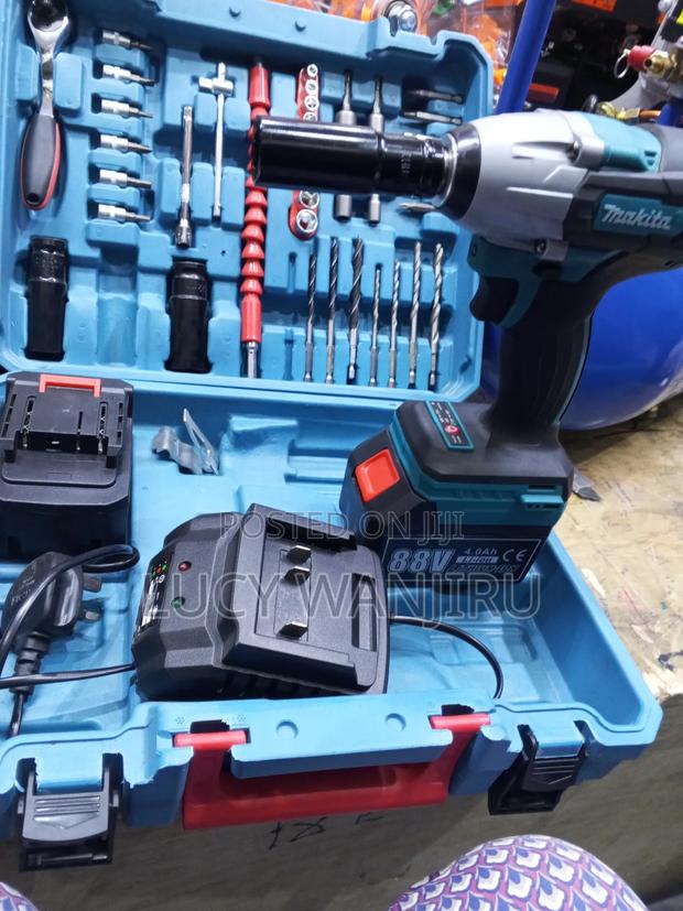 Ridable Impact Wrench Machine