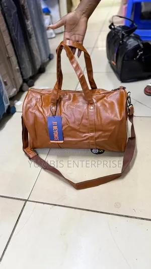 Medium Leather Compact Travell Bags