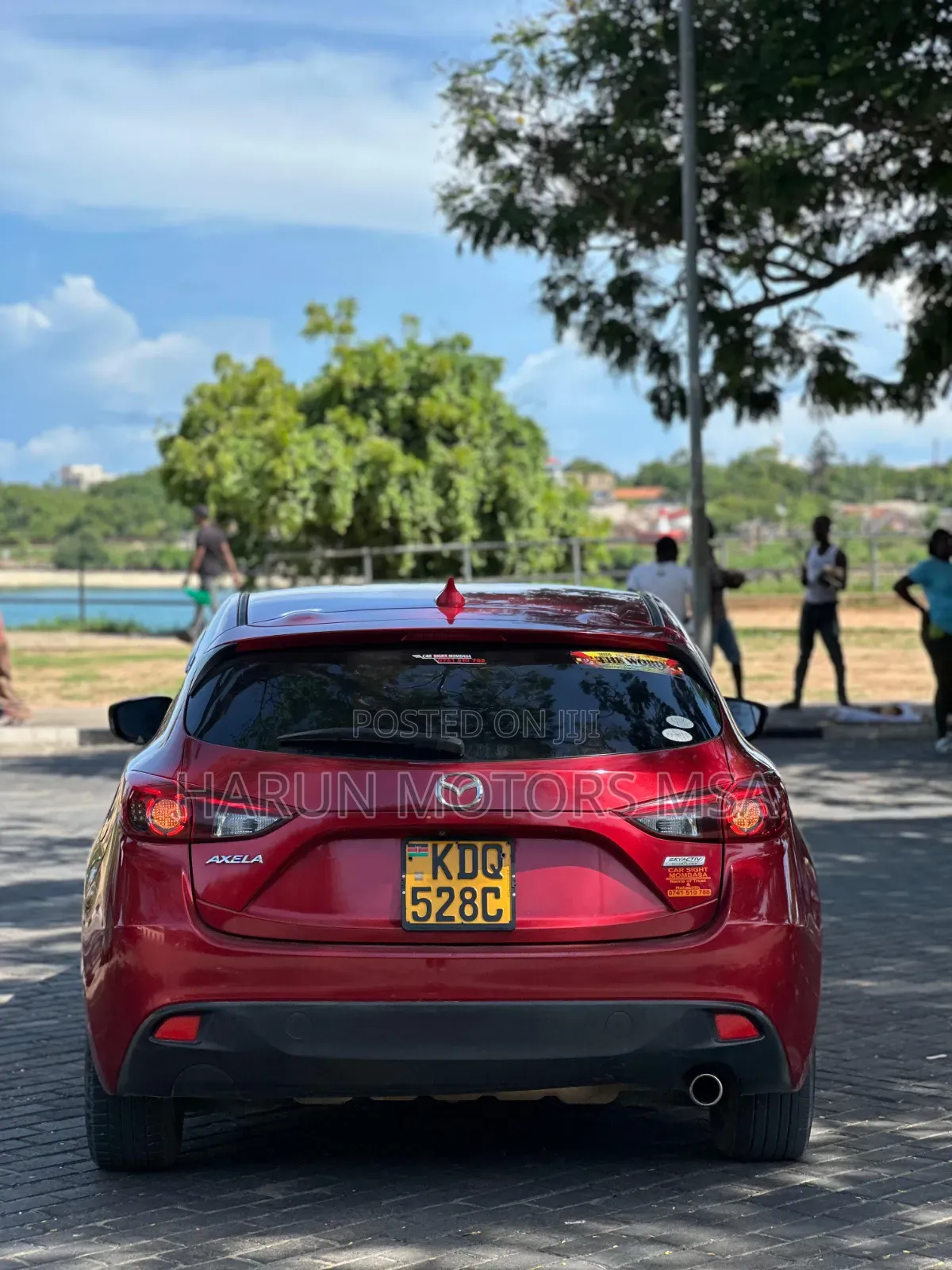 Mazda AZ 2016 Red