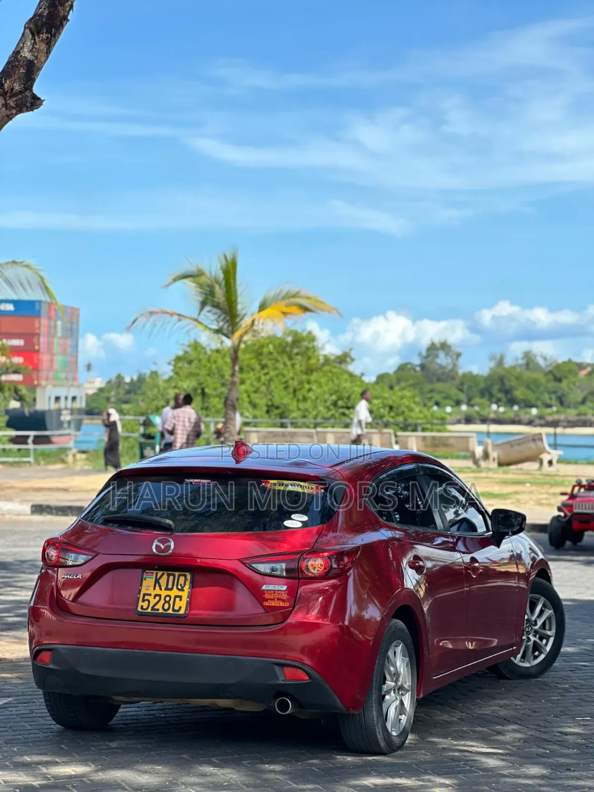 Mazda AZ 2016 Red
