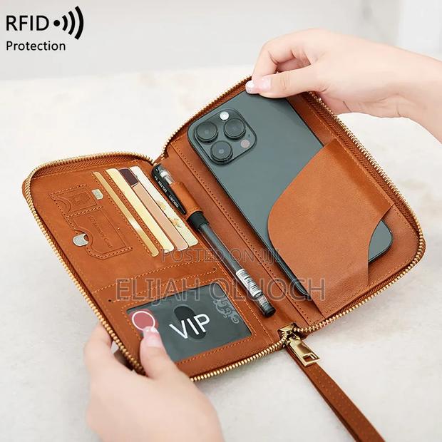 *Travel Wallet Passport Protector Case*
 Material: Pu Leather