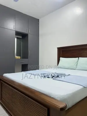 Hotel Bookings. Toures & Nightlife
