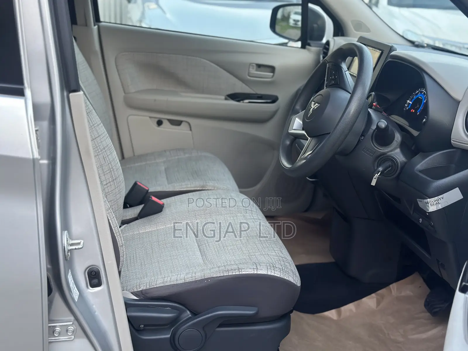 Mitsubishi EK Wagon 660 FWD 2020 Silver